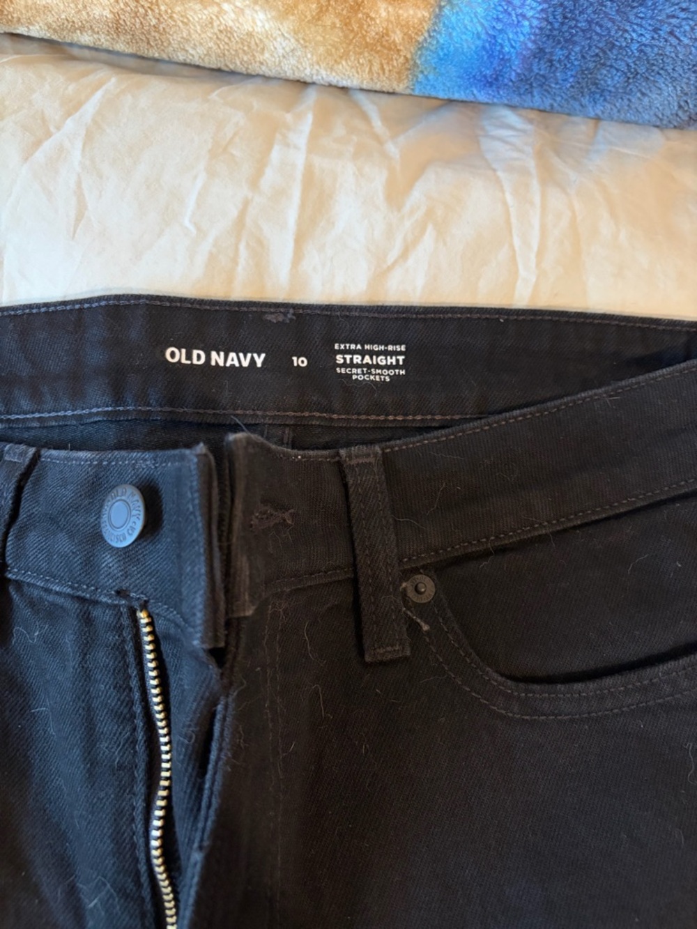 Old Navy Black Straight High-Rise Jeans - Picture 3 of 3